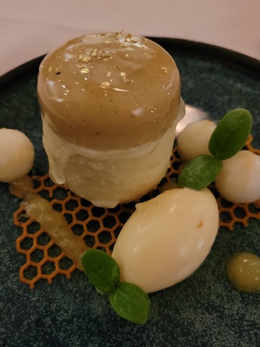 Opinii despre Rouge în Calgary - Hospitality and gastronomy