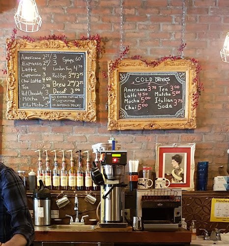 Opinii despre The Mad Bean Coffee House în Toronto - Hospitality and gastronomy