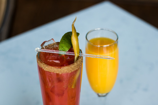 Comentarii opinii despre Hart's Table & Bar