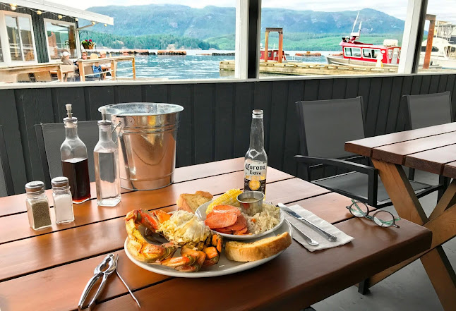 Opinii despre The Narrows Floating Restaurant în Campbell River - Hospitality and gastronomy