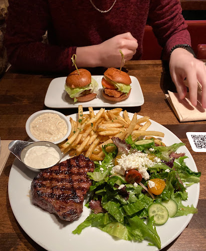 101 Schoolhouse St #110, Coquitlam, BC V3K 4X8