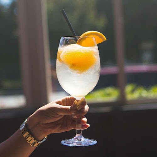 Comentarii opinii despre WINGS Terrace