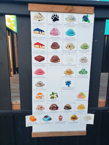 Opinii despre The Whole Scoop Icecream Stand în Spruce Grove - Hospitality and gastronomy