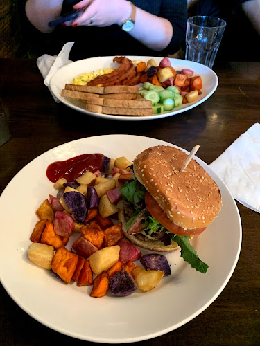 Ramona's Kitchen (Thornhill) - Hospitality and gastronomy