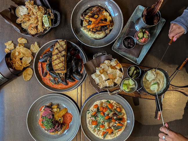 Undefined - Hamilton