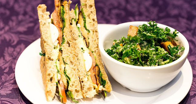 30 Adelaide St E, Toronto, ON M5C 3G6