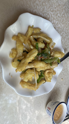 233 Centre St S #201, Calgary, AB T2G 2B6