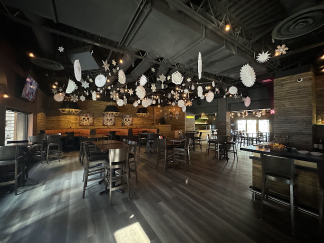 155 Smith St, Winnipeg, MB R3C 1J7