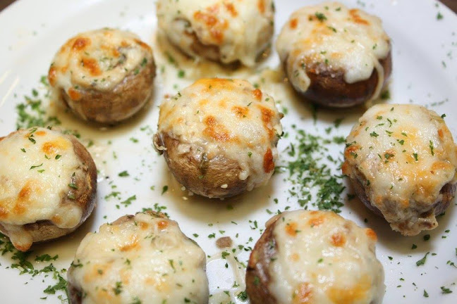 Opinii despre Cousin Vinny's Restaurant & Bar - Chelmsford în Greater Sudbury - Hospitality and gastronomy