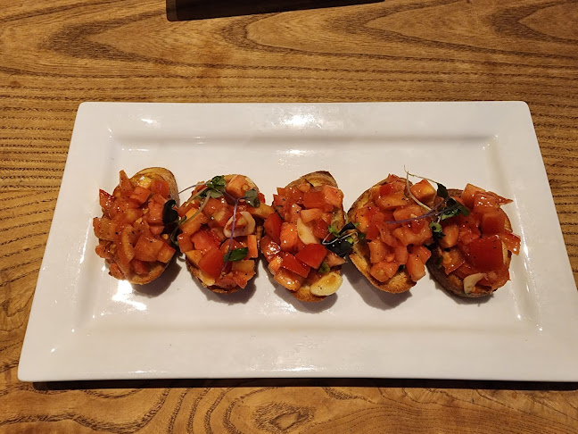 320 King St W, Kitchener, ON N2G 1B7