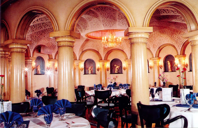 Thanasi's Olympus Greek Restaurant - Hospitality and gastronomy