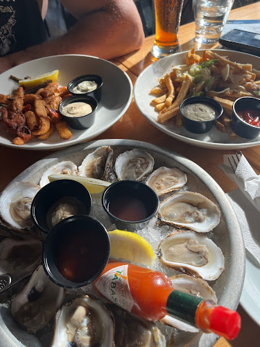 Opinii despre West Coast Seafood & Raw Bar Kelowna în Kelowna - Hospitality and gastronomy