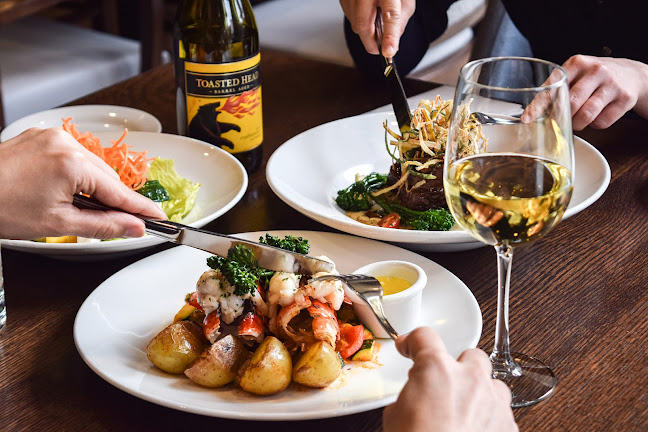 Opinii despre Harold's Kitchen & Bar în Richmond - Hospitality and gastronomy