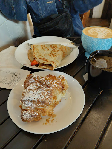 2435 4 St SW, Calgary, AB T2S 2T4