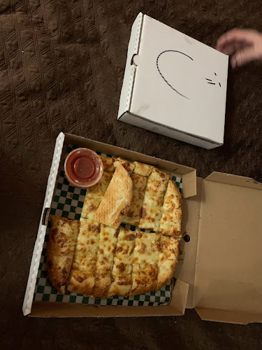 2212 Huron Church Rd, Windsor, ON N9C 2L7