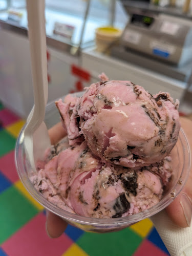 Opinii despre Scooper's Ice Cream Treats în Stratford - Hospitality and gastronomy