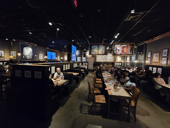 Jack Astor's Bar & Grill Yonge & Bloor - Toronto