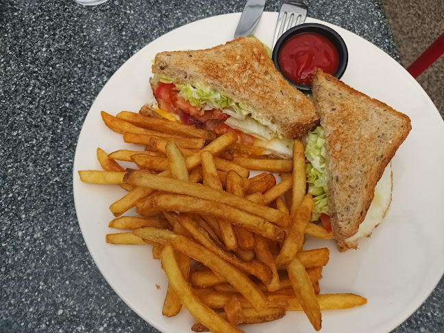 5185 University Blvd, Vancouver, BC V6T 1X5