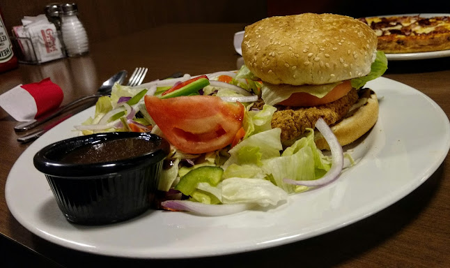 100 Metcalfe St, Ottawa, ON K1P 1H9