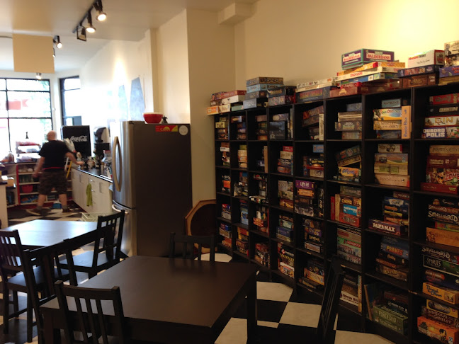 King Me Boardgamery and Cafe - Saskatoon