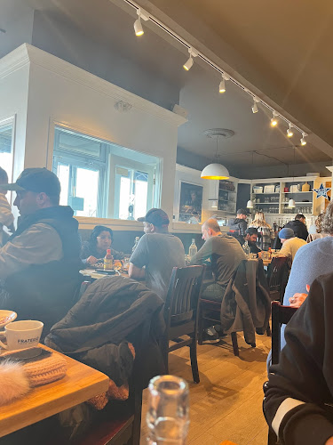 809 1 Ave NE, Calgary, AB T2E 0C2