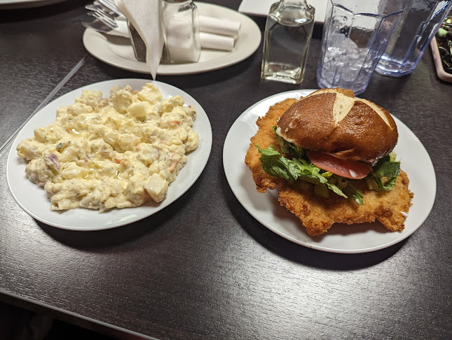 Sams Restaurant - Winnipeg