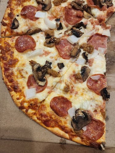 Opinii despre Vincent's Pizzeria în Welland - Hospitality and gastronomy