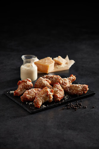 Topper's Pizza - Kitchener - Hospitality and gastronomy