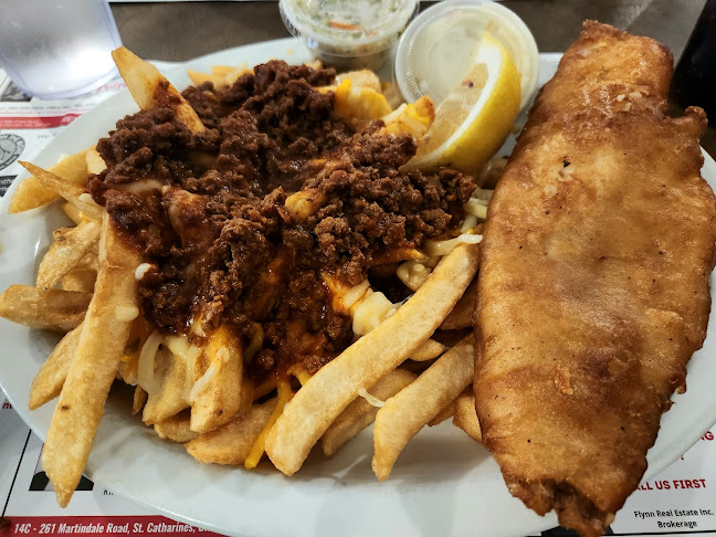 Opinii despre Queen's Coach Family Restaurant în Niagara Falls - Hospitality and gastronomy