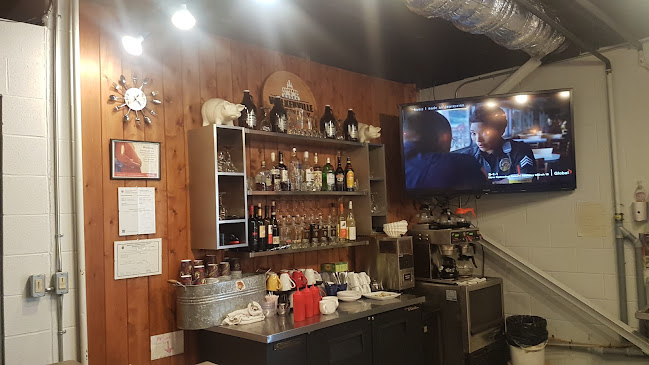 The Harvest Table Restaurant - Hospitality and gastronomy