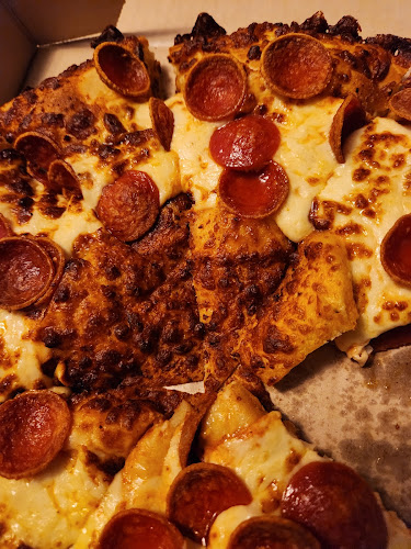 Pizza Hut - Hospitality and gastronomy