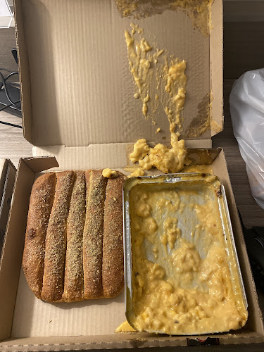 Opinii despre Pizza Hut în Winkler - Hospitality and gastronomy