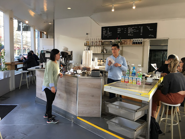 Comentarii opinii despre Gene Coffee Bar