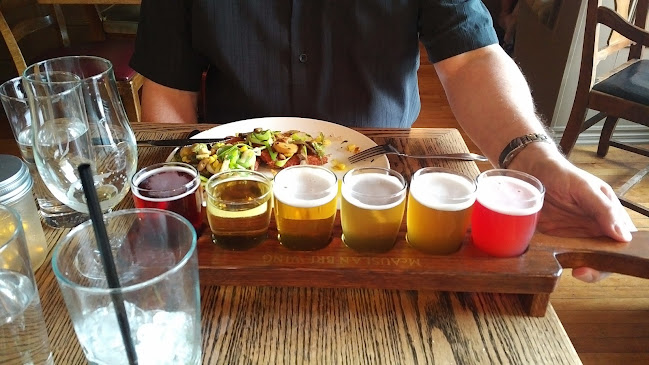 Opinii despre Wellington Gastropub în Ottawa - Hospitality and gastronomy