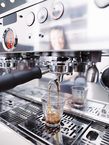 Poolhouse Cafe & Roastery- Formerly Madhatter Coffee Roastery - Hospitality and gastronomy