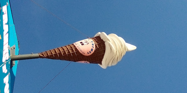 Lois 'N' Frima's Ice Cream - Ottawa