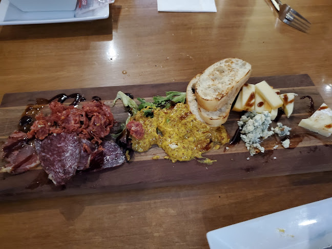 Birdy's Fine Casual Dining - Belleville