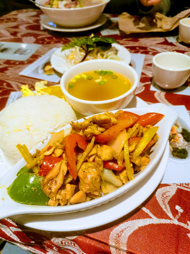 Opinii despre Huong Lan Vietnamese Restaurant în Nanaimo - Hospitality and gastronomy