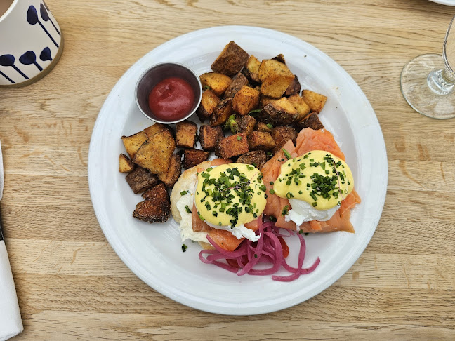 Entrance - Glasshouse Gate, 101 Riel Dr, St. Albert, AB T8N 3X4