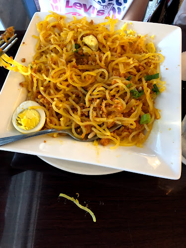 Comentarii opinii despre Max's Restaurant Toronto, Cuisine of the Philippines