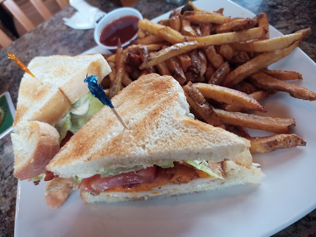 R U Serious Tap & Grill