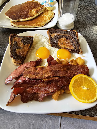 Opinii despre Jane's Place în Salmon Arm - Hospitality and gastronomy