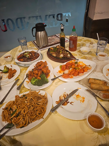 Opinii despre Tremendous Chinese Restaurant în Mississauga - Hospitality and gastronomy