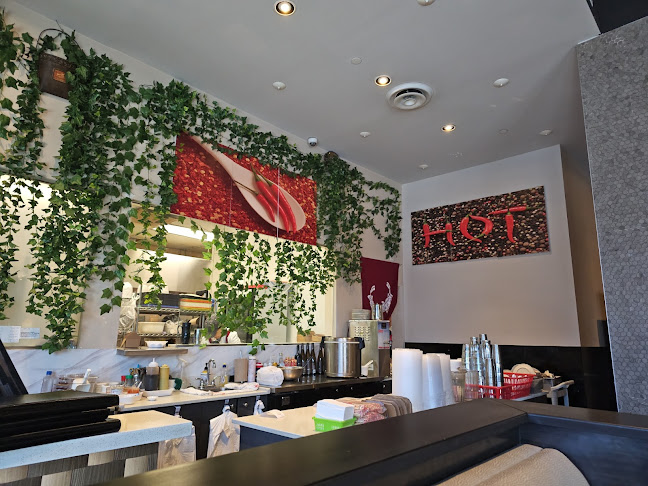 Comentarii opinii despre Legend House