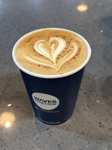 Waves Coffee House - 8th and 8th - Hospitality and gastronomy