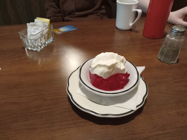 803 Chelsea St, Brockville, ON K6V 5V6