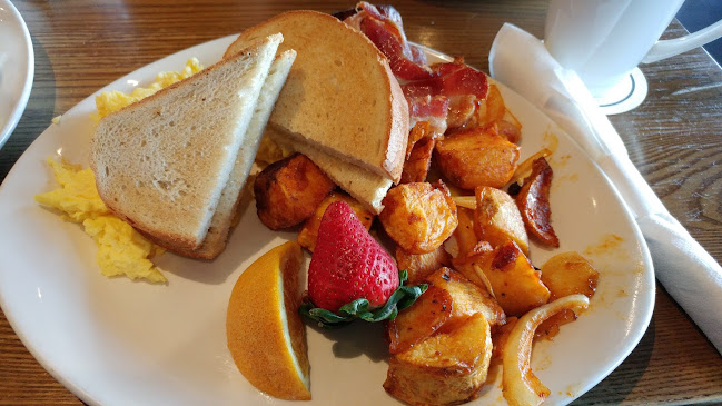 Big Rig Kitchen & Brewery - Iris