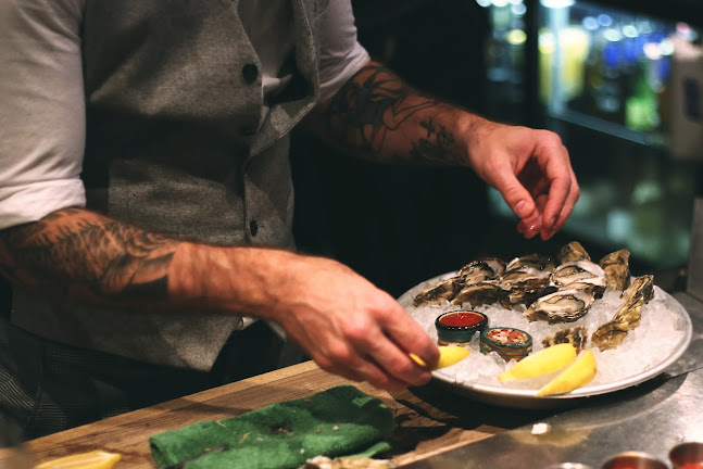 1054 Alberni St, Vancouver, BC V6E 1A3