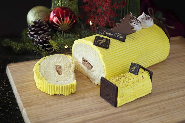 689 St Clair Ave W, Toronto, ON M6C 1B2