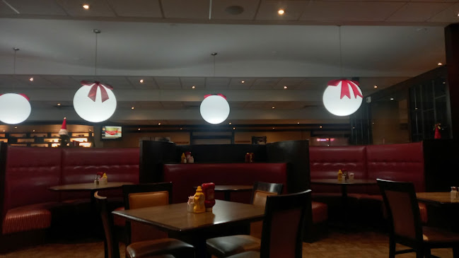 Opinii despre Fifty's Grill & Deli în Cambridge - Hospitality and gastronomy